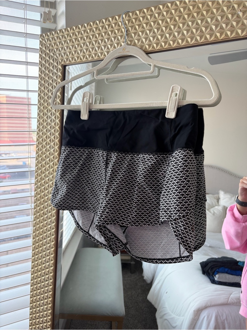 Black and White Patterned Active Short